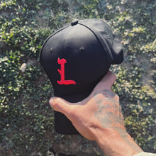 Cargar imagen en el visor de la galería, BLACK #SHOWNOMERCY
